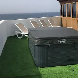 https://santa-rosa-la-peita-puerto-del-carmen.in-canary-islands.com